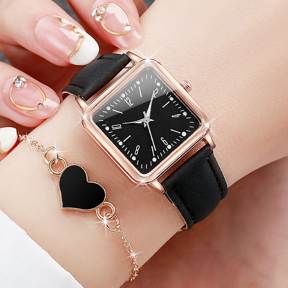 2/4pcs fashion square women's watch leather band quartz watches heart bracelet set(without box) 2/4pcs fashion square women's watch leather band quartz watches heart bracelet set(without box)
