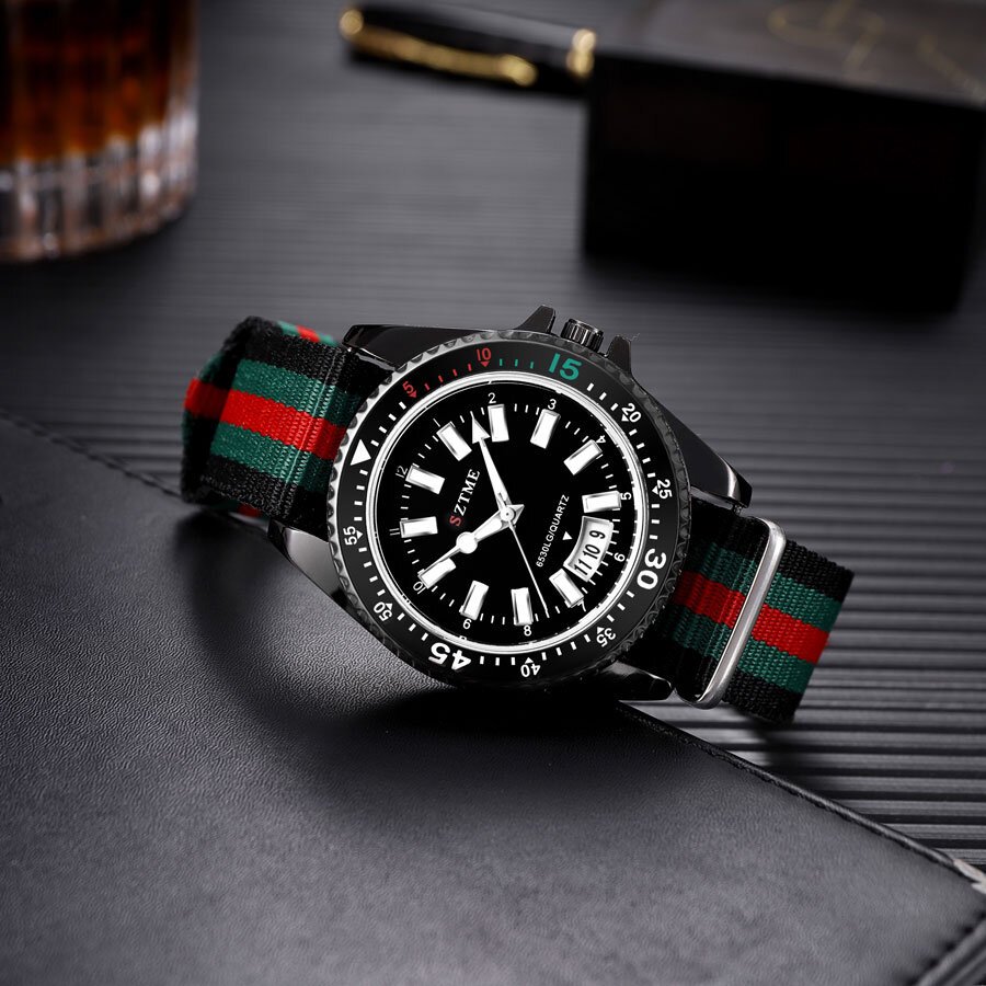 new fashionable men's nylon strap calendar watch, luxurious and simple business men's and women's night light quartz watch new fashionable men's nylon strap calendar watch, luxurious and simple business men's and women's night light quartz watch